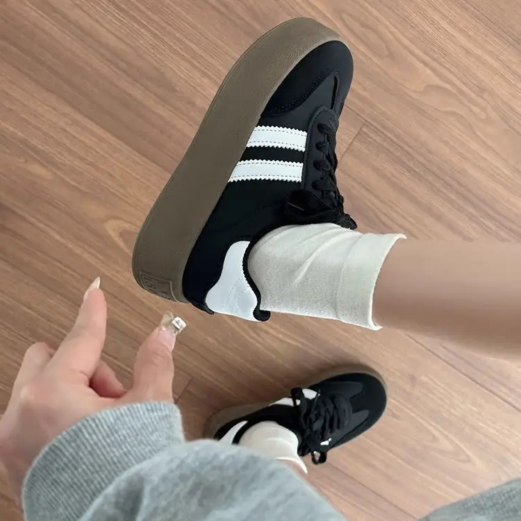 Desun Women's Shoes 2025 Spring and Autumn New Thick Sole Retro White Shoes Casual Forrest Gump Shoes All-match Sports Sneakers - Image 5