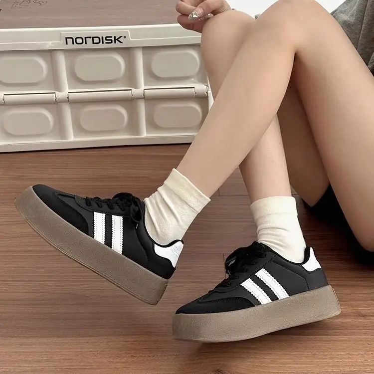 Desun Women's Shoes 2025 Spring and Autumn New Thick Sole Retro White Shoes Casual Forrest Gump Shoes All-match Sports Sneakers - Image 6