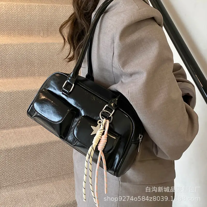 Black Korean Style Double-Pocket Shoulder Bag - Image 12