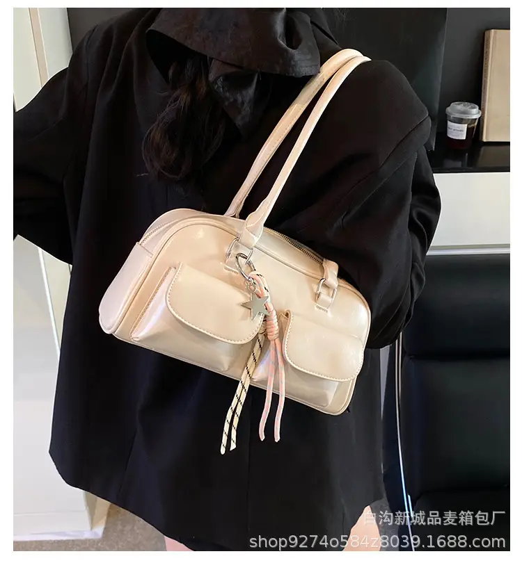 Black Korean Style Double-Pocket Shoulder Bag — feature 1