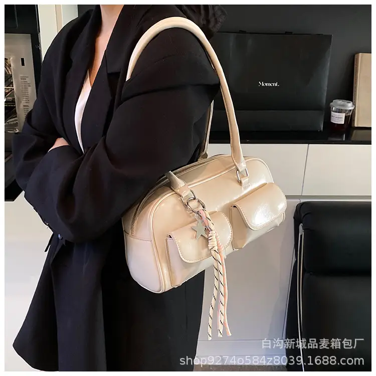 Black Korean Style Double-Pocket Shoulder Bag — feature 16