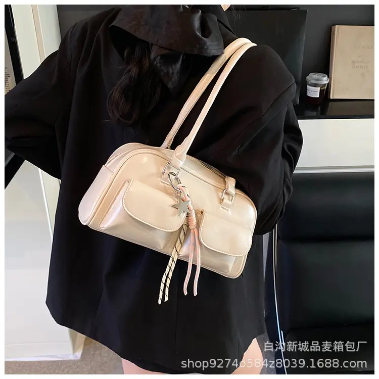 Black Korean Style Double-Pocket Shoulder Bag — feature 17
