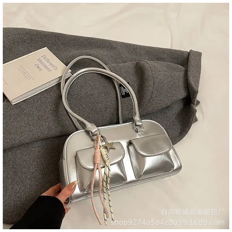 Black Korean Style Double-Pocket Shoulder Bag - Image 3