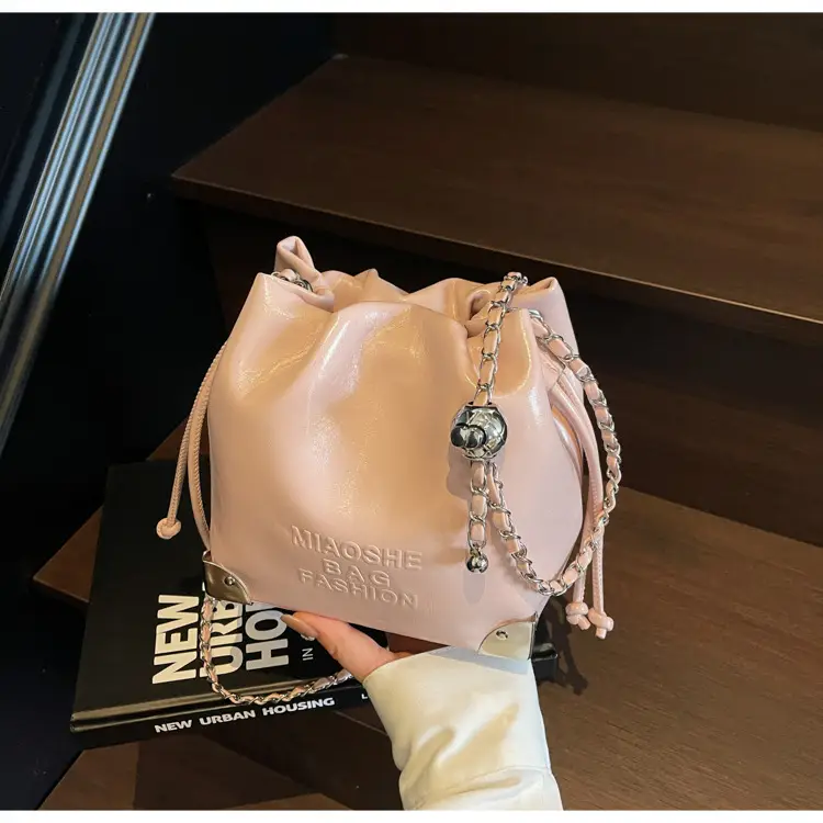 Pink Chain Shoulder Bag for Women 2025 — feature 17