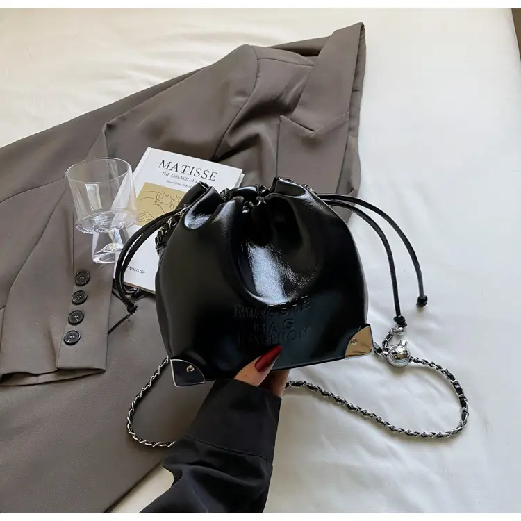 Pink Chain Shoulder Bag for Women 2025 — feature 21