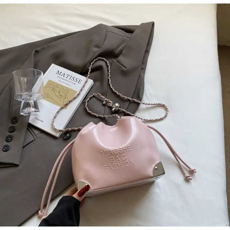 Pink Chain Shoulder Bag for Women 2025 — feature 25