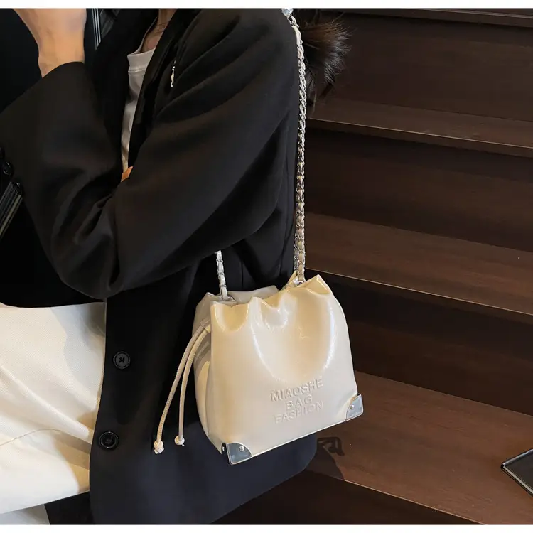 Pink Chain Shoulder Bag for Women 2025 — feature 32