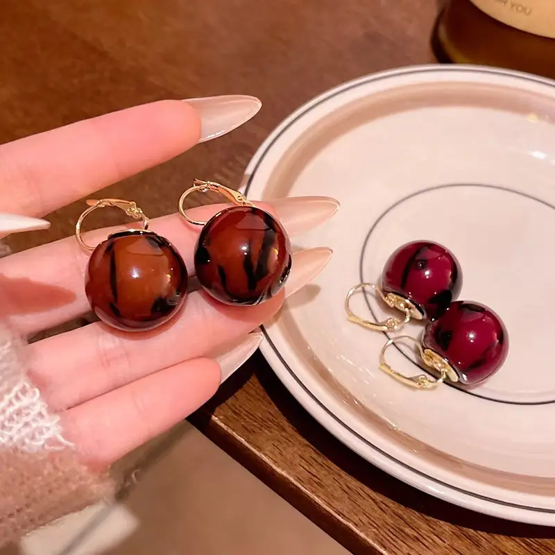 Retro Leopard Beaded Earrings Gold Plated — feature 10