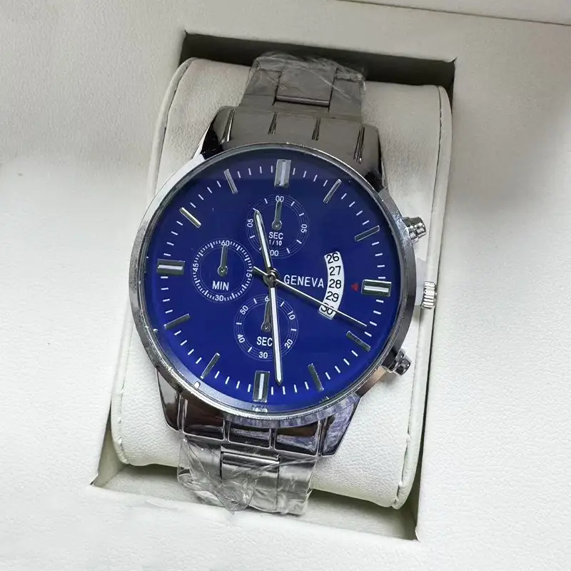 Cross-border explosions calendar steel band watch large dial three-eye quartz watch cross-border business men's watch manufacturers wholesale — feature 5