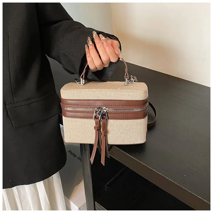 New Contrast Stitching 2025 Western Style Large Capacity Box Bag — feature 10