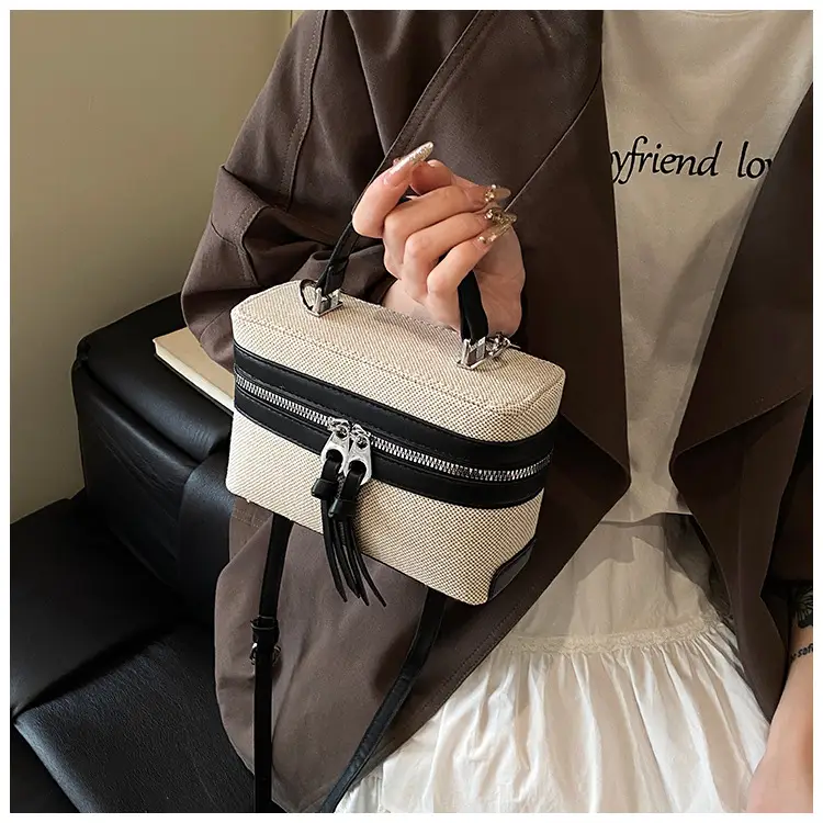 New Contrast Stitching 2025 Western Style Large Capacity Box Bag — feature 17