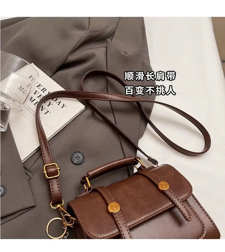 Women's Retro Brown Shoulder Bag 2024 Winter — feature 8
