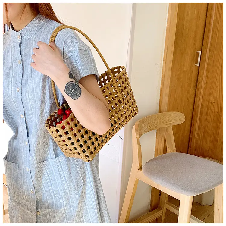 2025 Summer Hollow Beige Woven Beach Bag — feature 11