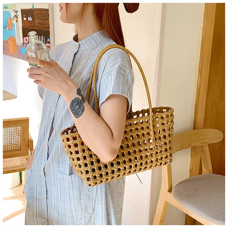 2025 Summer Hollow Beige Woven Beach Bag — feature 12