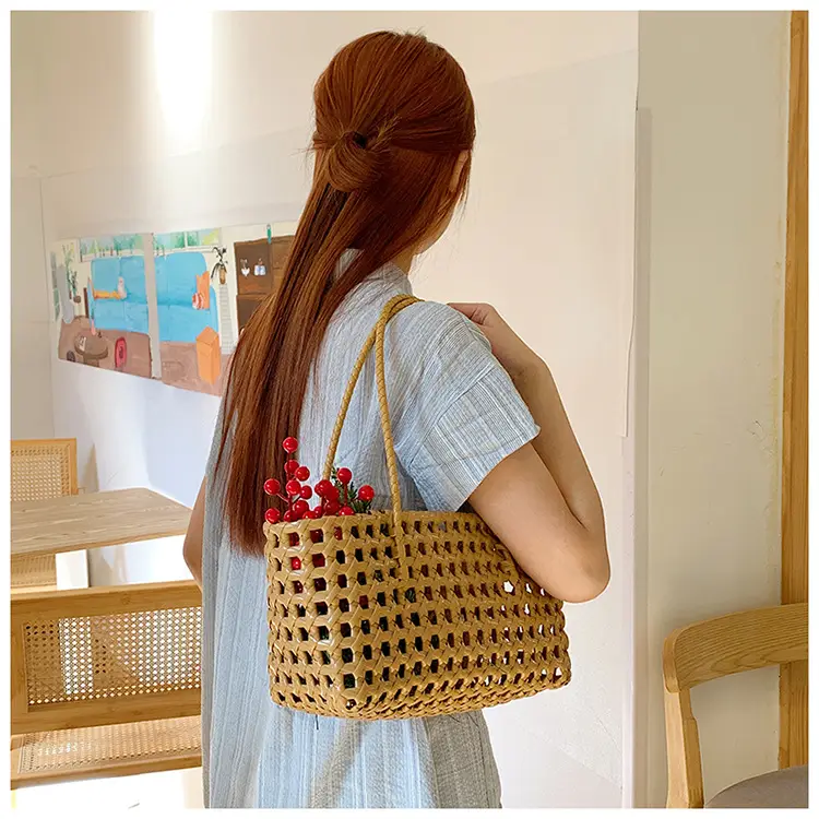 2025 Summer Hollow Beige Woven Beach Bag — feature 13