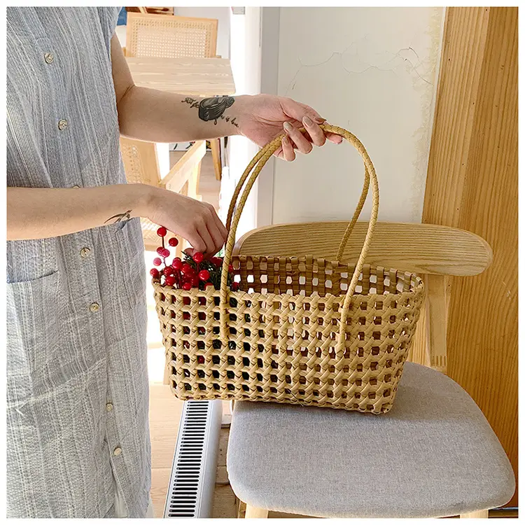 2025 Summer Hollow Beige Woven Beach Bag — feature 16