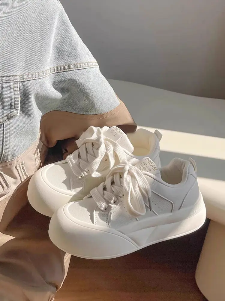 Women's Milk White Thick Skate Shoes 2025 — feature 11