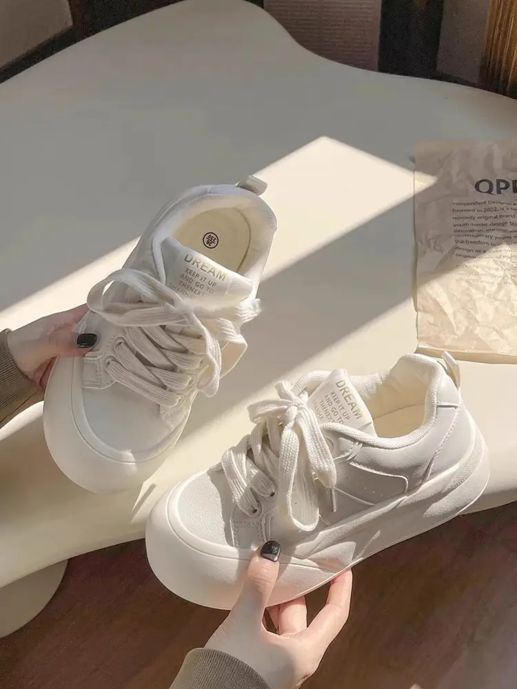 Women's Milk White Thick Skate Shoes 2025 — feature 9