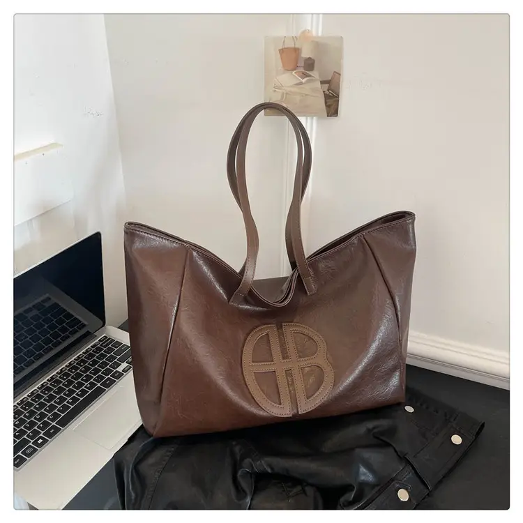 Women's Cream Leather Shoulder Bag with Logo, 2026 Spring Summer Use — feature 13