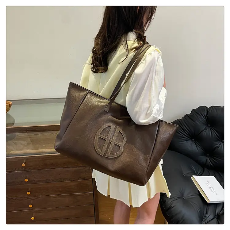 Women's Cream Leather Shoulder Bag with Logo, 2026 Spring Summer Use — feature 25