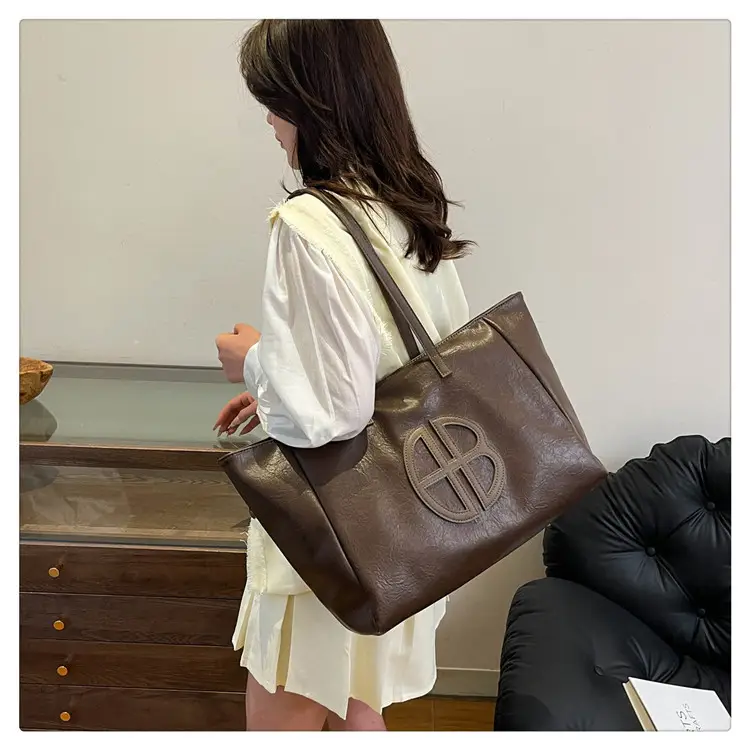 Women's Cream Leather Shoulder Bag with Logo, 2026 Spring Summer Use — feature 26