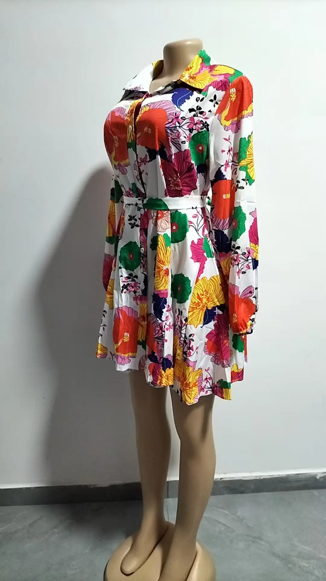 Printed Loose Sleeve Dress for Women with Colorful Design — feature 2
