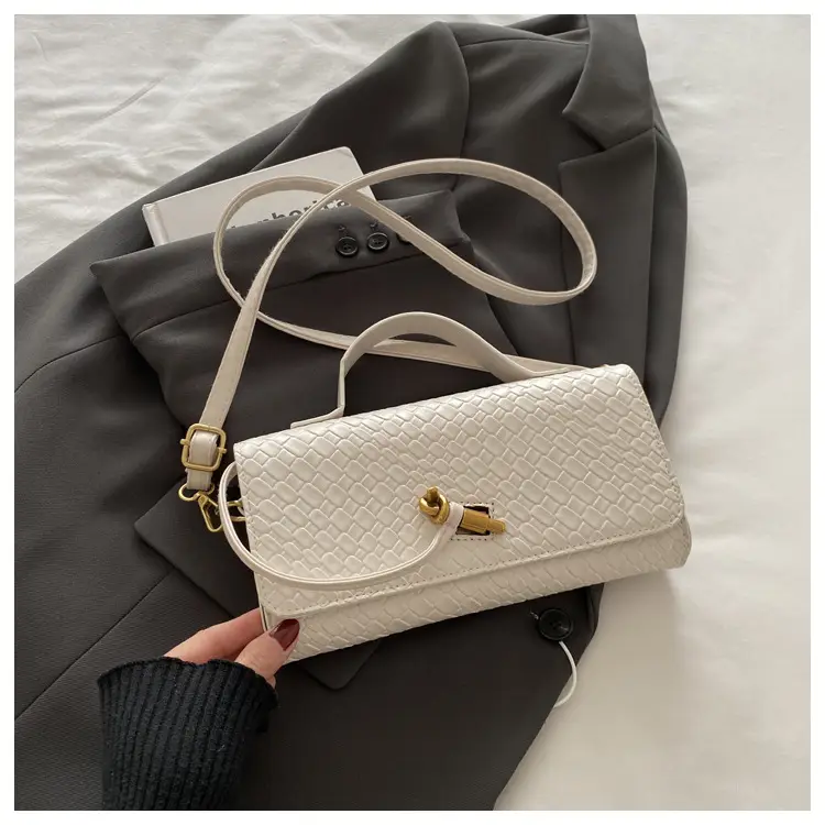 Black Woven Handbag for Women with Gold Plated Clasp — feature 21