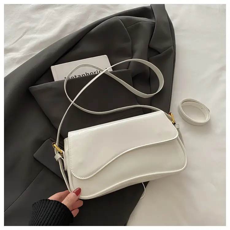 Black Patent Leather Shoulder Bag for Women 2025 — feature 26