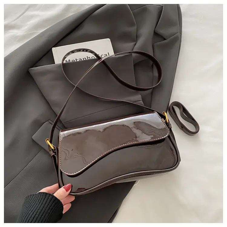 Black Patent Leather Shoulder Bag for Women 2025 — feature 27