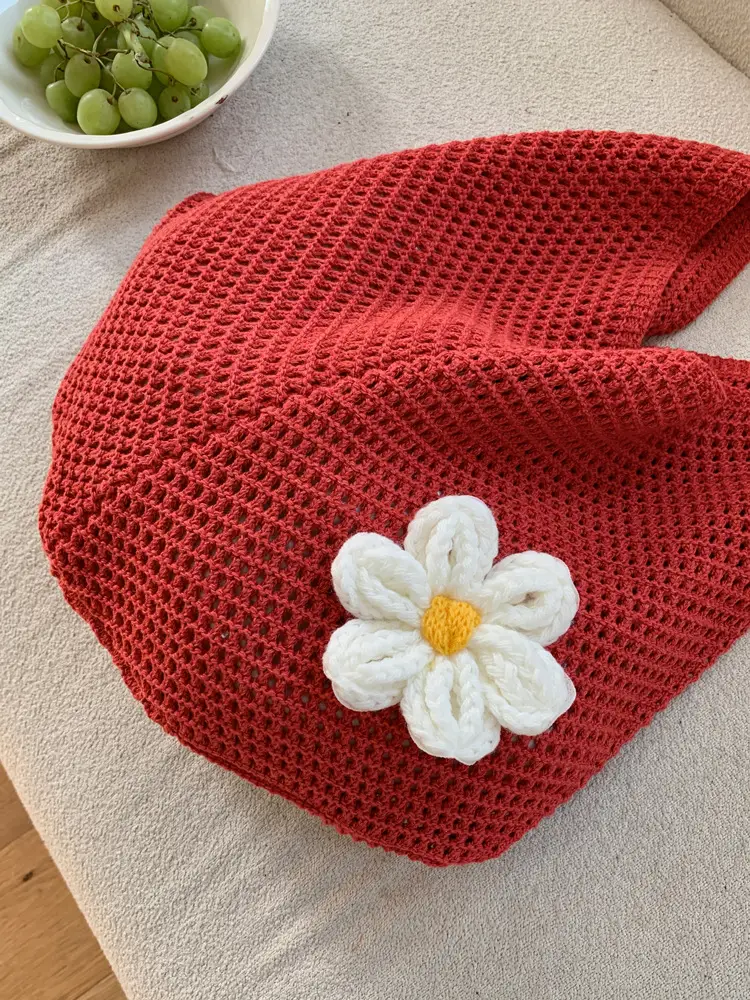 Red Woven Shoulder Bag with Flower Decor