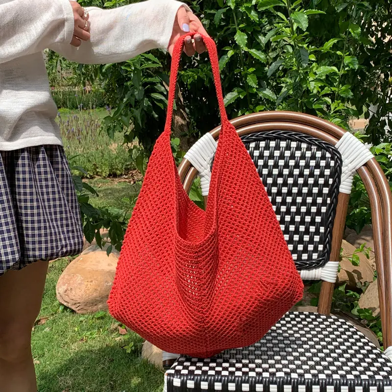 Red Woven Shoulder Bag with Flower Decor