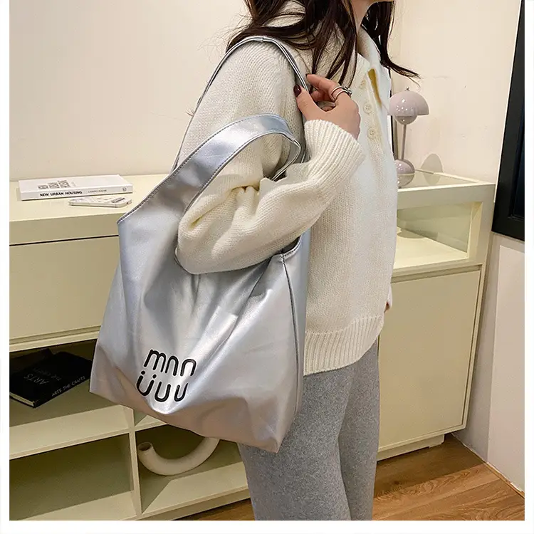 Silver MN UUU Large Capacity Tote Bag 2025 — feature 14