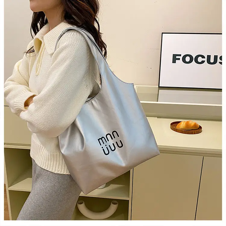 Silver MN UUU Large Capacity Tote Bag 2025 — feature 16
