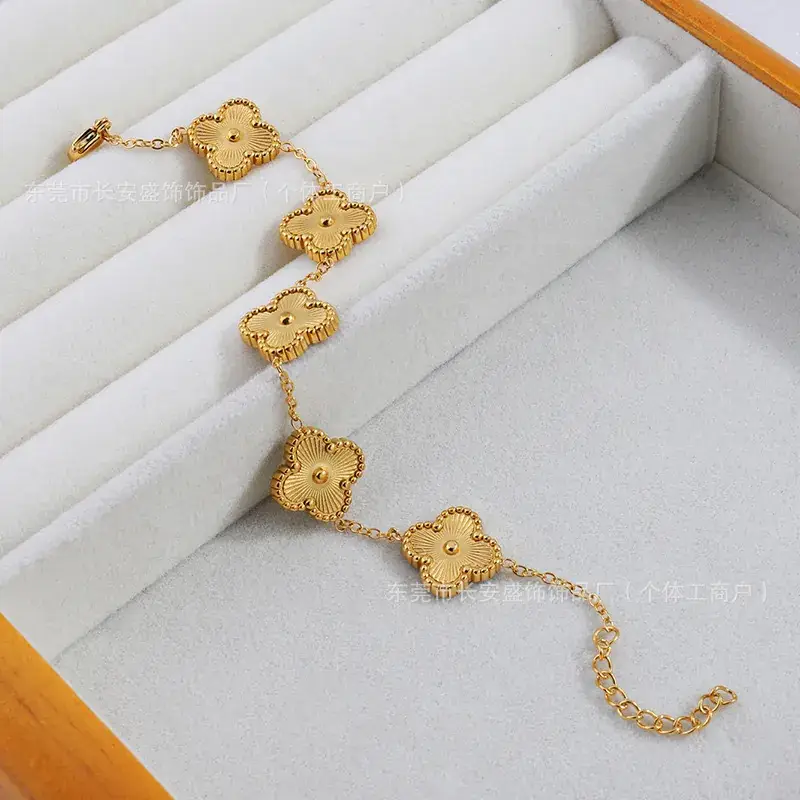 Laser Gold Four Leaf Clover Clavicle Bracelet for Women — feature 14