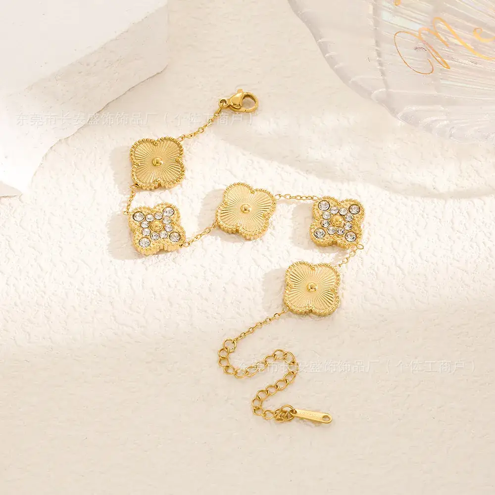 Laser Gold Four Leaf Clover Clavicle Bracelet for Women — feature 18