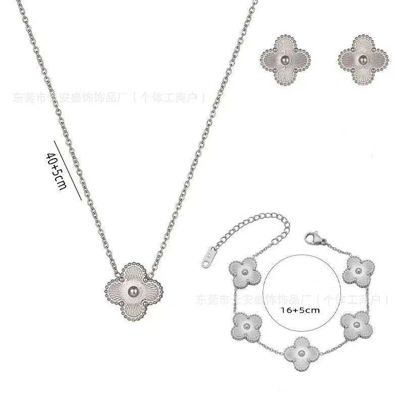 Laser Gold Four Leaf Clover Clavicle Bracelet for Women - Image 10