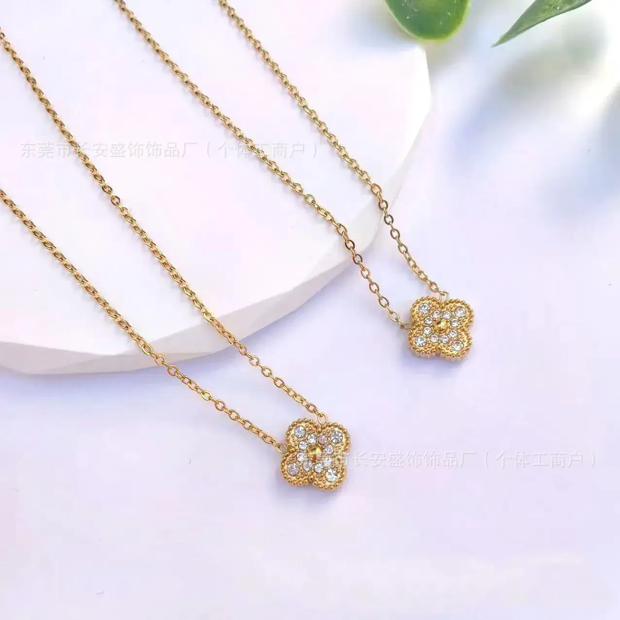 Laser Gold Four Leaf Clover Clavicle Bracelet for Women - Image 15