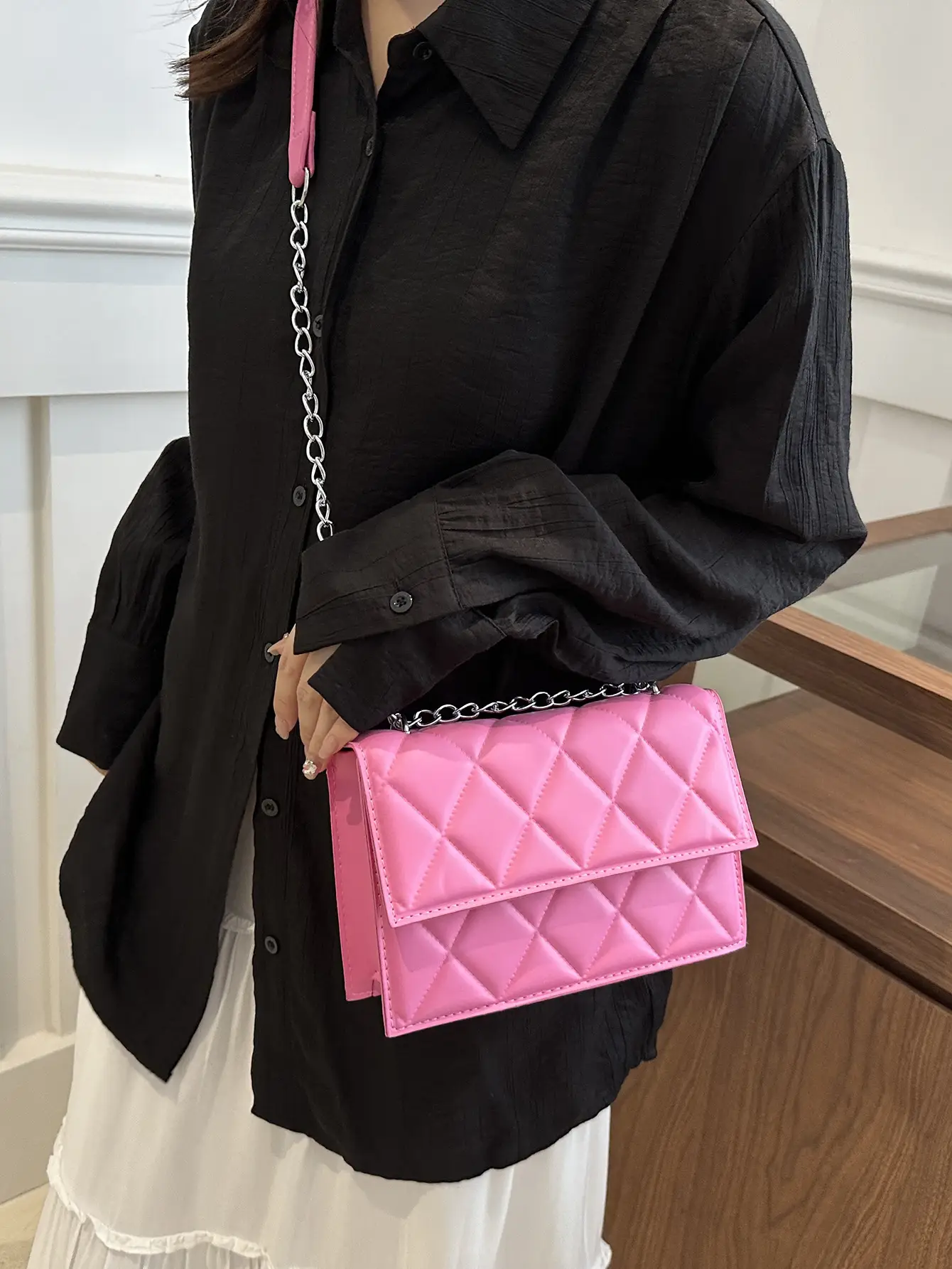 Black Rhombic Chain Crossbody Bag for Women - Image 13
