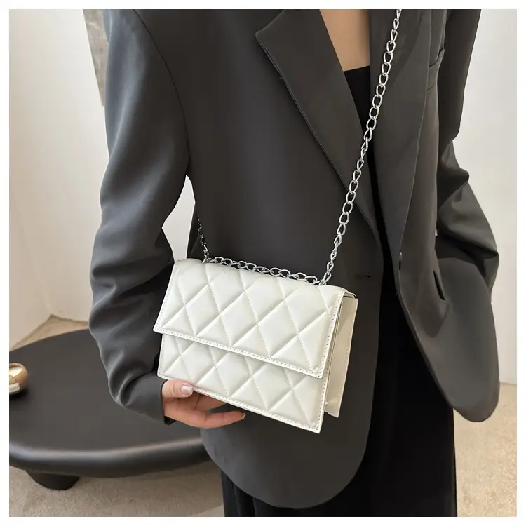 Black Rhombic Chain Crossbody Bag for Women — feature 29