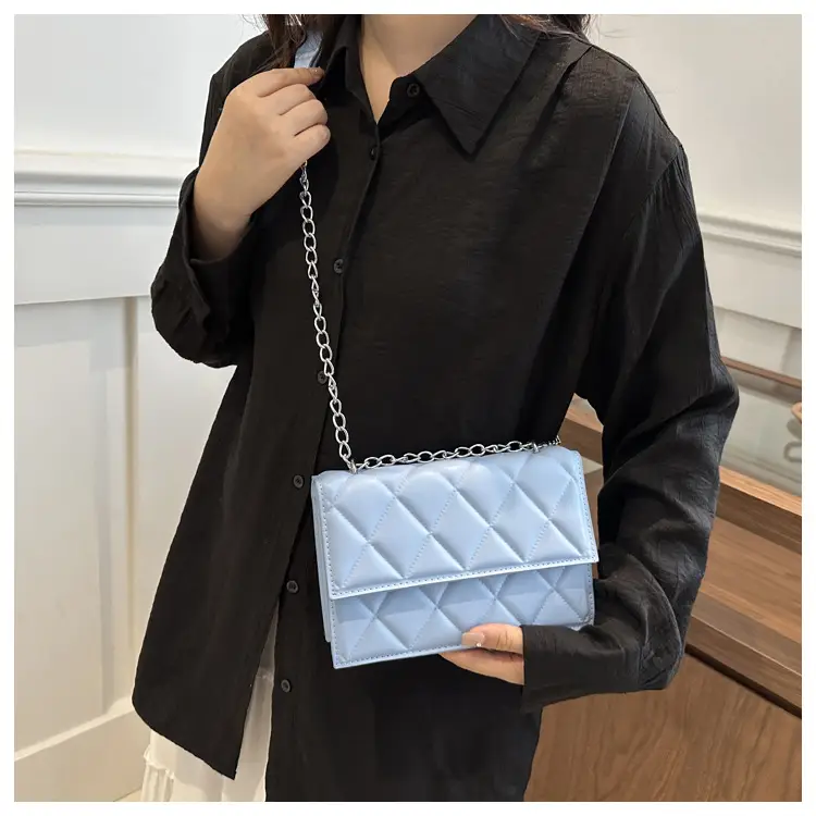 Black Rhombic Chain Crossbody Bag for Women — feature 37