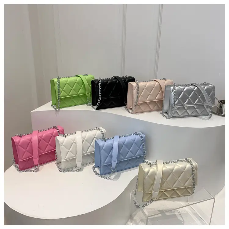Black Rhombic Chain Crossbody Bag for Women — feature 48