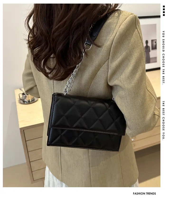 Black Rhombic Chain Crossbody Bag for Women — feature 8
