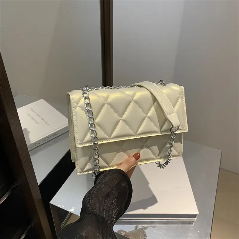 Black Rhombic Chain Crossbody Bag for Women - Image 6