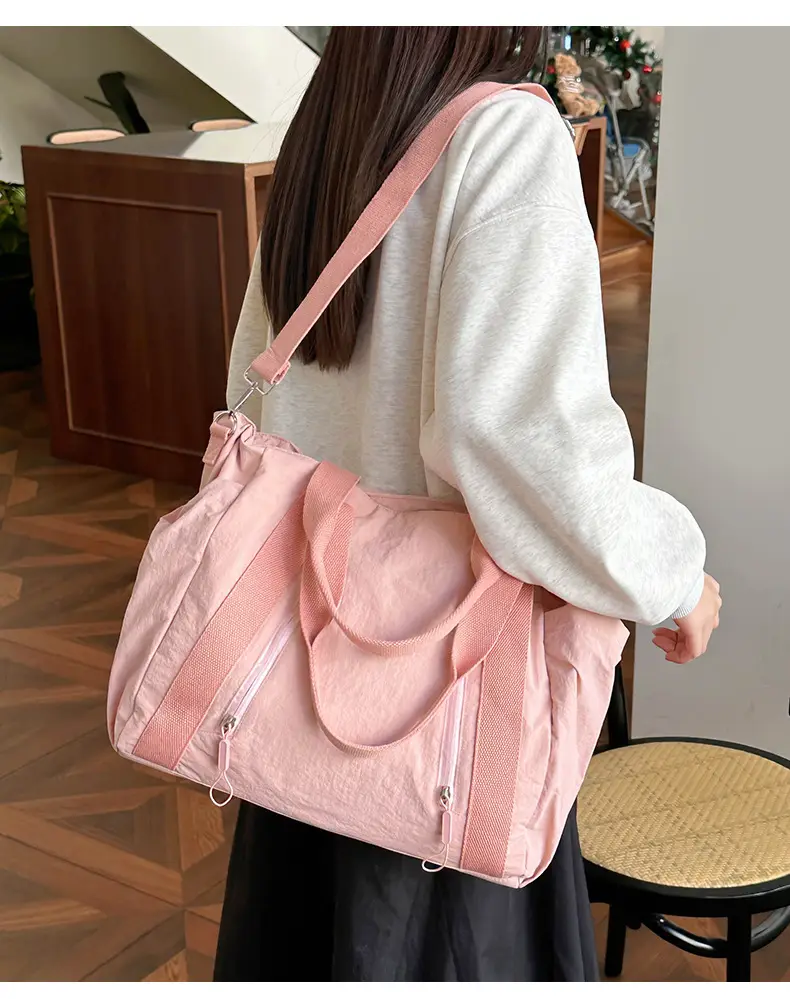 New Casual Korean Style Shoulder Bag Nylon Lightweight Large Capacity Travel Crossbody Bag — feature 31