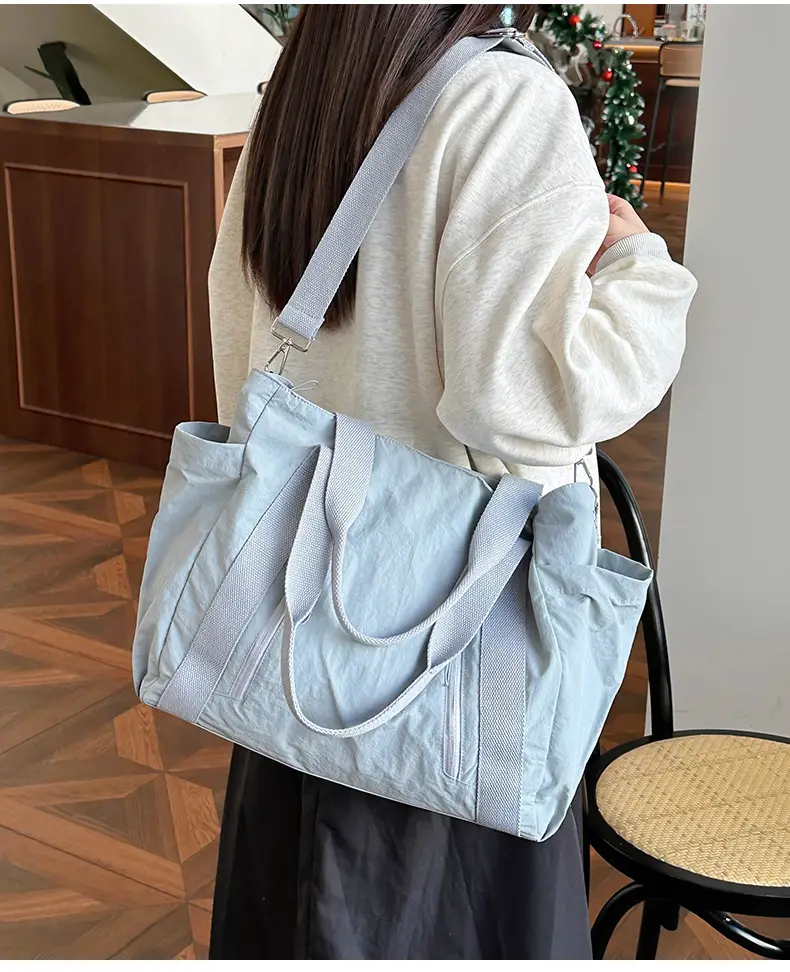 New Casual Korean Style Shoulder Bag Nylon Lightweight Large Capacity Travel Crossbody Bag — feature 36