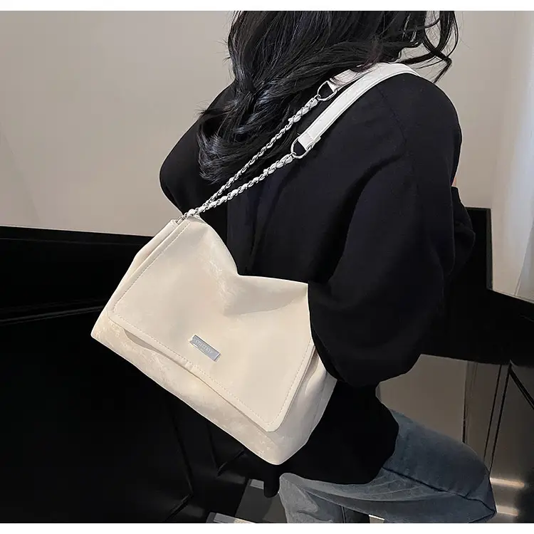 Brown Velvet Chain Shoulder Bag for Women 2025 — feature 20