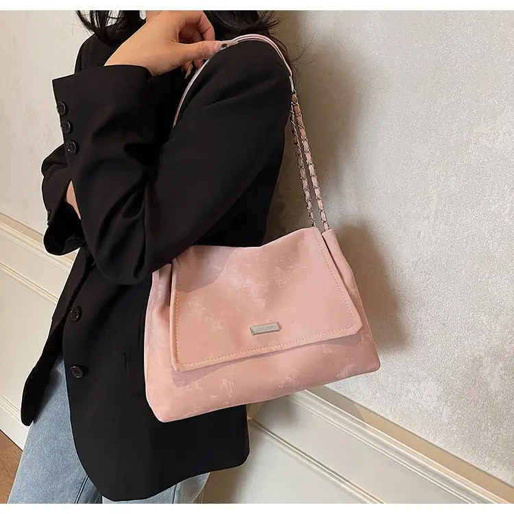 Brown Velvet Chain Shoulder Bag for Women 2025 — feature 26