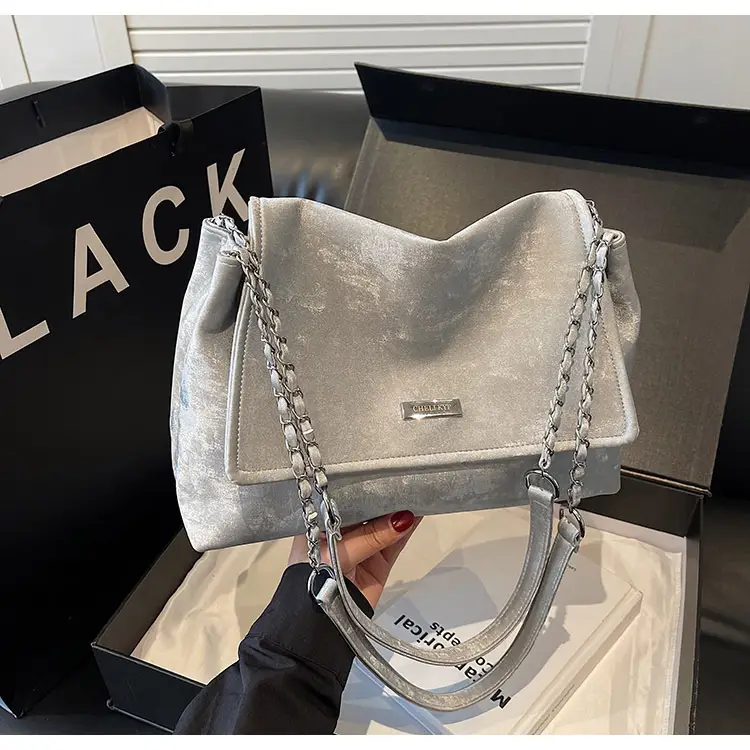 Brown Velvet Chain Shoulder Bag for Women 2025 — feature 28