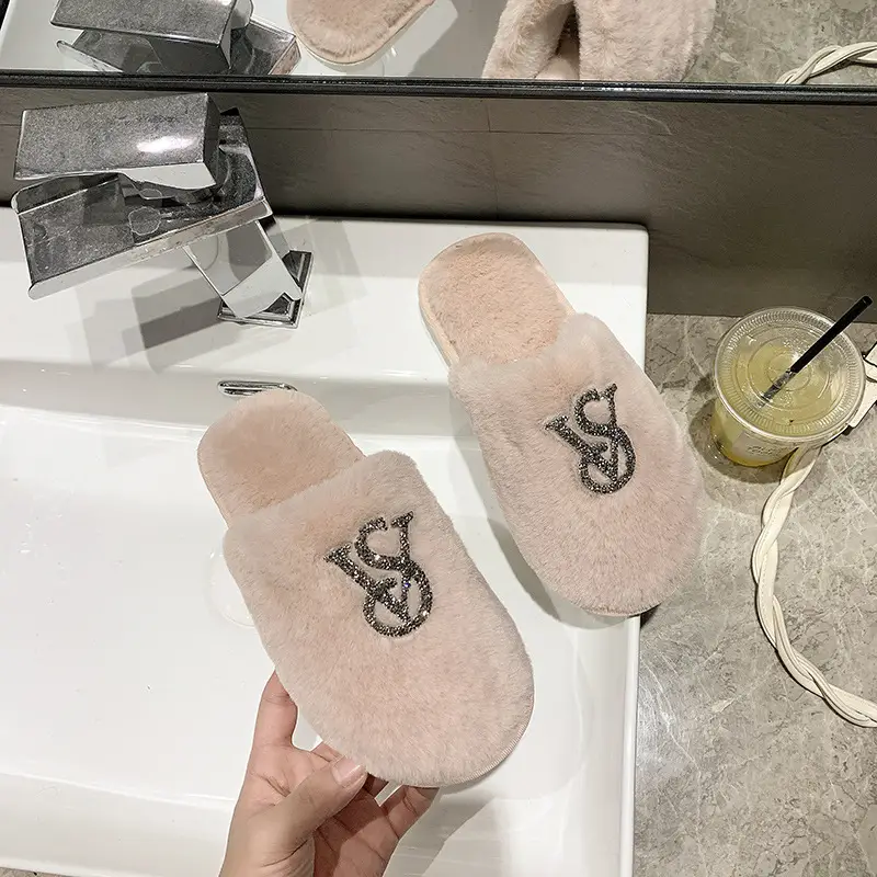 Baotou Mao Mao cotton slippers women's 2021 autumn and winter new warm slippers home bright diamond slippers fashion outerwear women's shoes