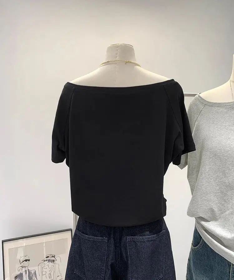 Spicy Girl Style Off-Shoulder Top for Women, Summer 2026 New Niche Design, Exposed Collarbone, Loose Short-Sleeved White T-Shirt — feature 10